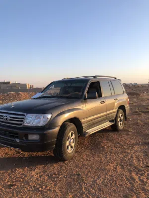 Used Toyota Land Cruiser in Zintan