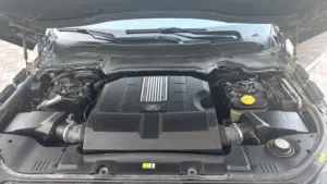 Used Land Rover HSE V8 in Al Batinah