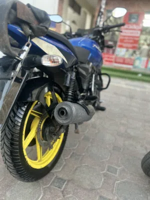 دراجة للبيع المستعجل بسعر مميز الوصف مهم