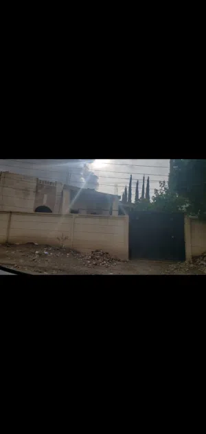 يوجد لدي بيت للبيع في حدة في شارع الخمسين