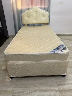 Single bed and mattress 190*90