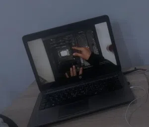 للبيع لابتوب 14 HP ZBook i7 جيل رابع