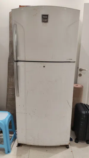 ثلاجة توشيبا حجم كبير