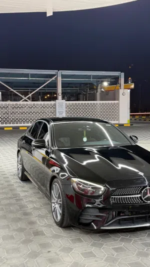 مورسيدس E350 موديل 2021 نظيف جداً
