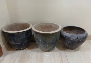 gardening display ceramic planter big pots 3 In excellent condition
