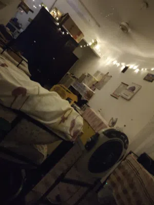 Bed space available for 2 to 3 people Jeleeb area block 4 Street 6.