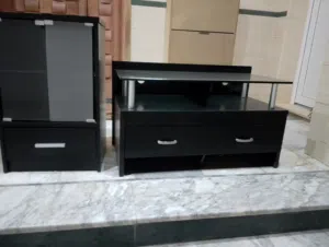 طاولة Tv شبه جديد