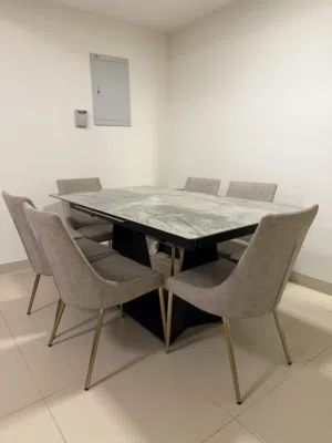 Dining room table