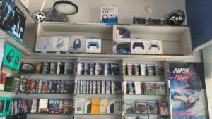 we are selling ps2,ps3,ps4,ps5,xoboxone,xbox 360 cds new and used both available