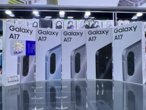 Samsung A17 ( 256 GB / 8 RAM ) New مع بكج ( شاحن و كفر و لزقة و سماعة هدية ) مع كل جهاز