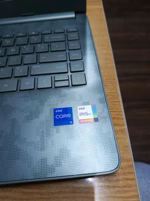 جهاز لابتوب توب HP cor i5 الجيل الحادي عشر بحالة الوكاله