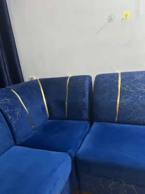 ديوان مستعمل نظيف للبيع