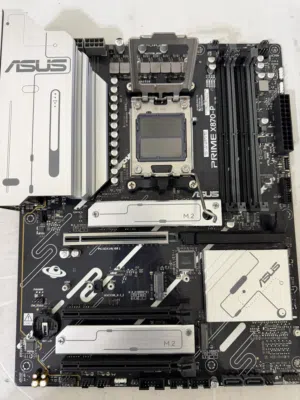 للبيع مذربودات خربانه Broken Motherboard
