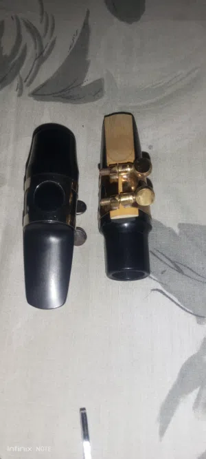 للبيع 2 فم ساكسفون