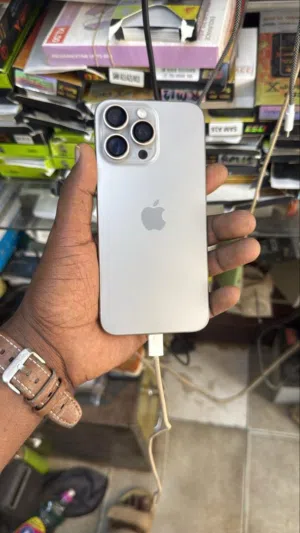 Apple iPhone 15 Pro Max 256 GB in Northern Sudan