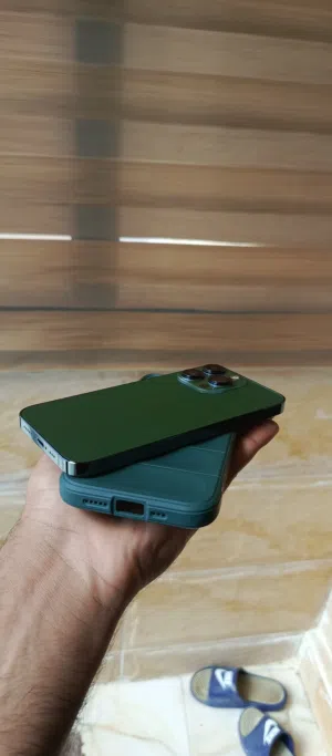 iPhone 13 Pro وكاله وكاله