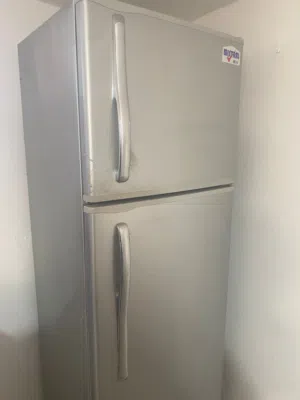 ثلاجه مستعمل بسيط