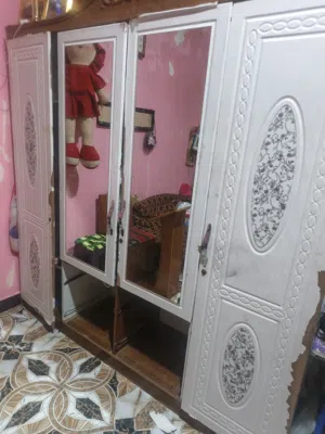 كنتور مستعمل اربع ابواب واربع جرارات المراسله ع الواتساب