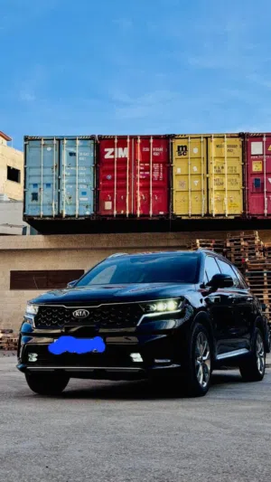 سياره-جيب-سورينتو-لون-اسود-مميز-كامل-الاضافات-دهان-شركه-ترخيص-2020