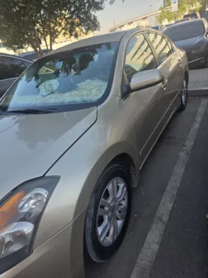 Used Nissan Altima in Sharjah