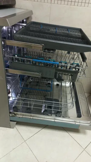 Electrolux dishwasher free-standing