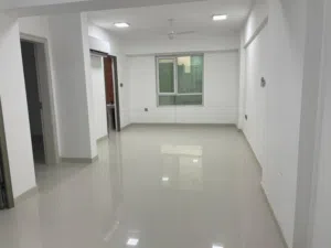 � شقة استثمارية مميزة للبيع في المعبيل شارع مسقط مول