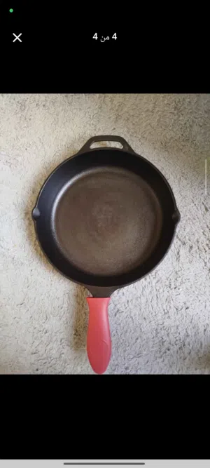 Cast Iron Skillet with Silicone Handle
