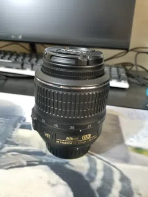 عدسة nikon 18.55