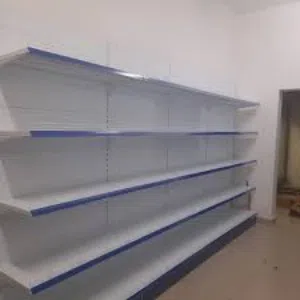 مطلوب للشراء رفوف محلات مستعملة بحالة جيدة