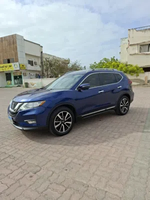 Used Nissan Rogue in Dhofar