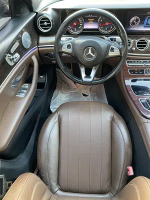 E 300 MERCEDES-BENZ :للبيع