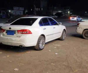 كيا لوتشي نظيف كرت
