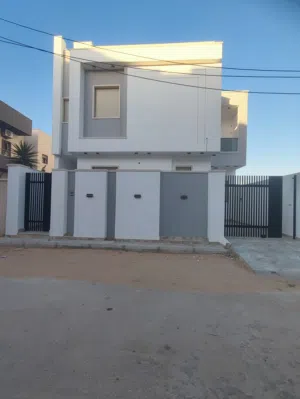 فيلا دورين وملحق مفصولات
