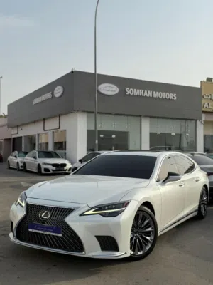 Used Lexus LS in Al Batinah