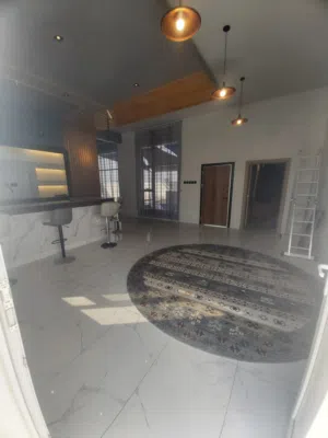 4 Bedrooms . 3 Bathrooms . 200 m24