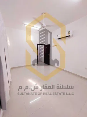 غرفة للشباب العمانيين في الموالح الجنوبية بالقرب من شركة نماء / شامل بدون عموله