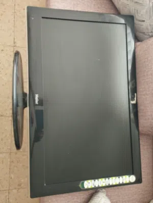شاشه ( معطلة ) هاير للبيع