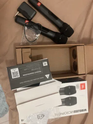 J b l microphone