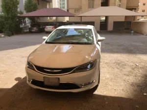 Chrysler . 200 . 2016 . Used3