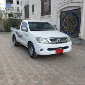 Used Toyota Hilux in Sana'a