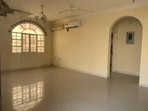 فيلا في الموالح الجنوبية للإيجار . Villa for Rent Mawalih South