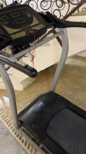 مشايه مستعمله في حاله جيده جدا السعر قابل للتفاوض ارجو التواصل معي عبر الوتس اب بدل هنا