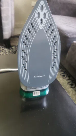 مكواة جديدة.