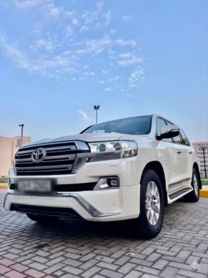 تويوتا لاندكروزر V6 GXR للبيع