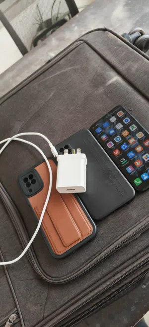 Huawei Nova 7i – Perfect Working Condition – Includes Charger & 2 Cases