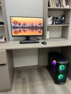Pc high end بحالة الجديد RTX 4070 super + 32 GB 6000 MHz ram + CPU ryzen 5 7600x + 2k 180hz  شاشة