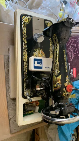 ماكنة خياطه يدوي سنجر