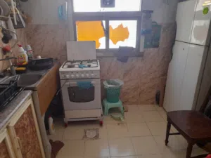 مشاركة سكن سيدة