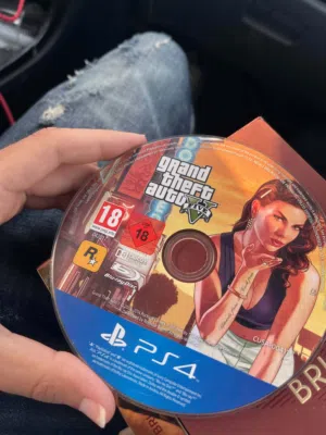 بيع gta v موجود الباكو
