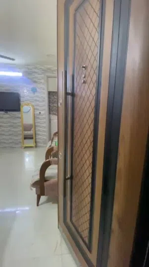 شقة في الاعظميه غرفتين وصالة وخدمات للبيع